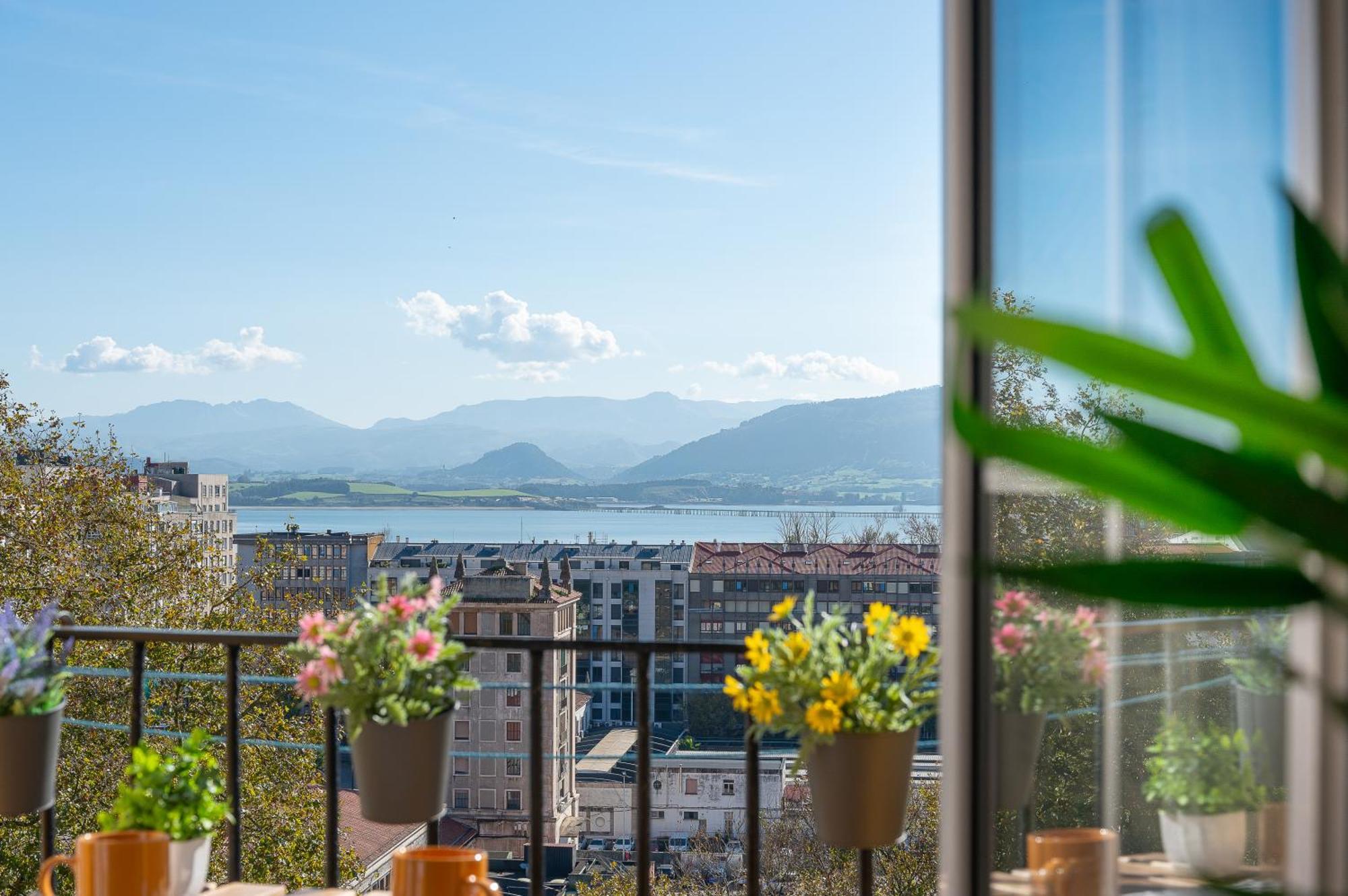 Apartamento En El Corazon De La Ciudad Junto A Las Estaciones Santander Exteriör bild